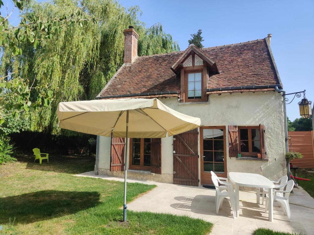 La Petite Maison Dans La Foret Gy-en-Sologne Экстерьер фото